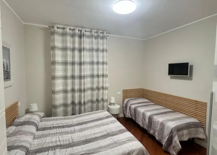 Attico La Terrazza Апартаменти Алассіо